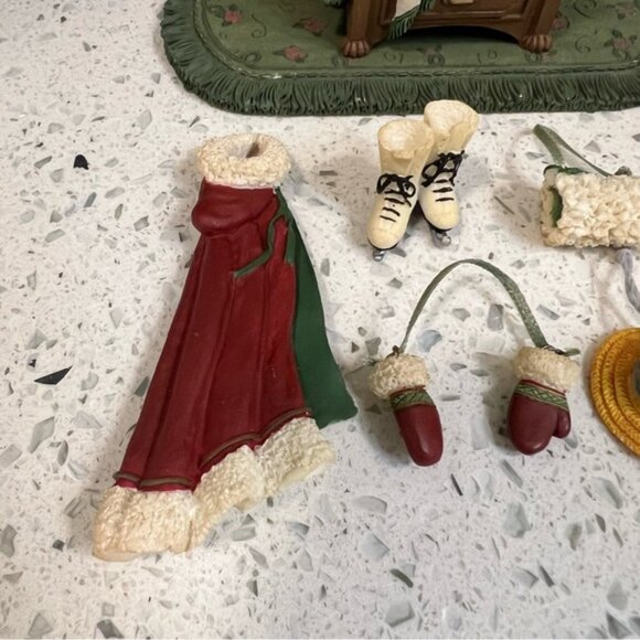 AVON Miniature Entryway Removable Pieces Collectible Skater Wardrobe Dollhouse - Picture 6 of 7